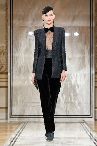 Look 29